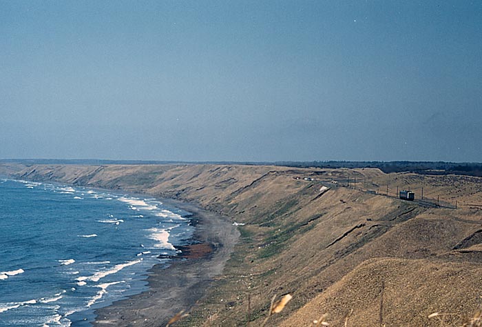 雄大すぎる風景に列車が負けてしまう撮影名所