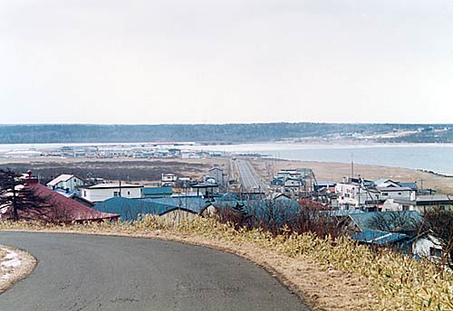 国道44号線沿いの温根沼集落