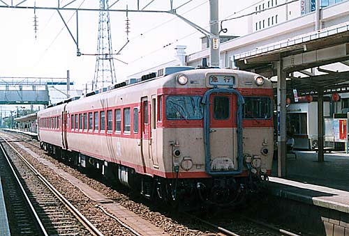 気動車急行「月山」