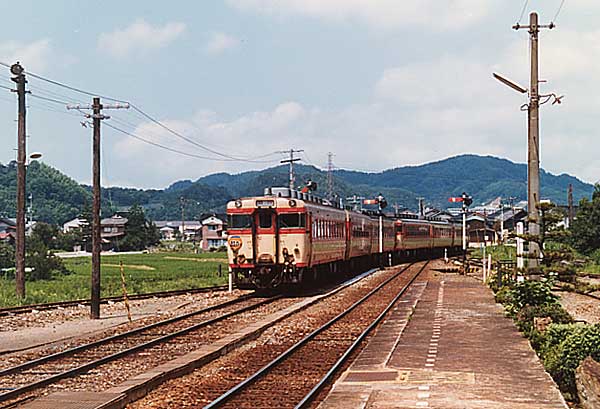 因美線の気動車急行